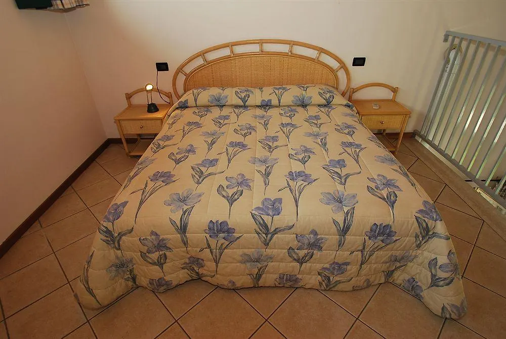 Il Colombaro Aparthotel Salo