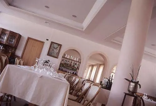 Il Colombaro Aparthotel Salo Italy